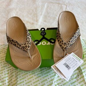 NWT Crocs Leopard Flip Flops Size 10